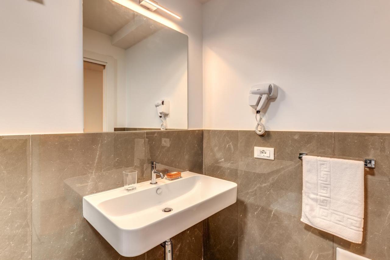 Relais Metronia Hotel Roma Ngoại thất bức ảnh